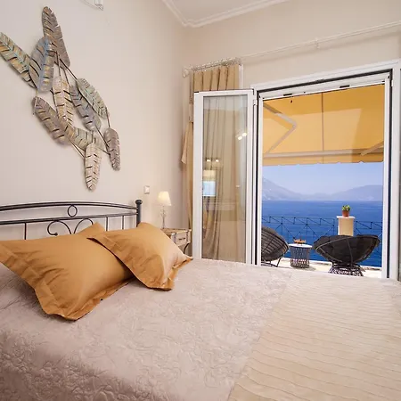 Apoplous With Pool *