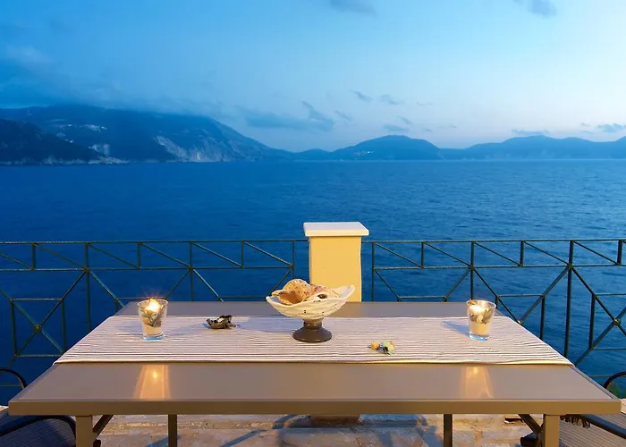 Apoplous With Pool *