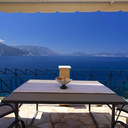 Apoplous With Pool *