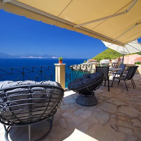 Apoplous With Pool *